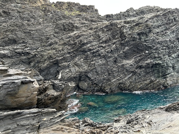 雲母片岩 mica scisti スティンティーノの石