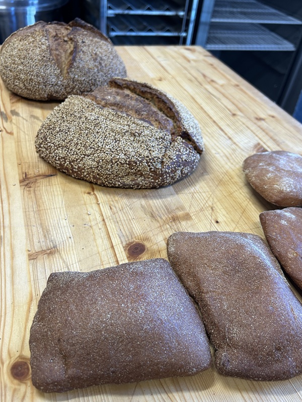 サルデーニャ産小麦を使った天然酵母パン